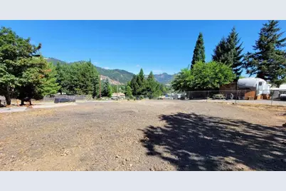 972 Arburnia Street, Myrtle Creek, OR 97457 - Photo 7