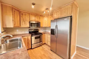 310 NE Mariposa Ave, Prineville, OR 97754 - Photo 7