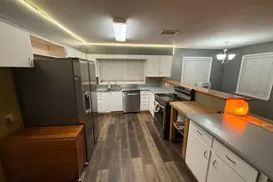 2555 Eberlein Ave, Klamath Falls, OR 97601 - Photo 9