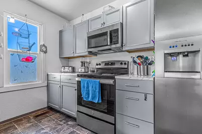 1124 W Main Street, Medford, OR 97501 - Photo 5