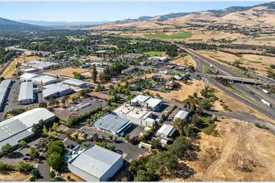 710 Jefferson Avenue, Ashland, OR 97520 - Photo 1