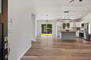 2655 NW 15th St, Redmond, OR 97756 - Photo 7