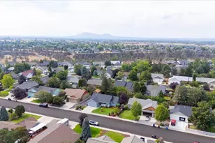 2655 NW 15th St, Redmond, OR 97756 - Photo 5