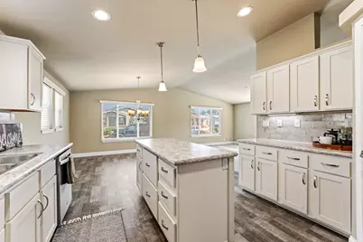 313 Winston Drive, Grants Pass, OR 97526 - Photo 11