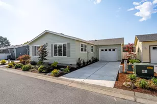 313 Winston Dr, Grants Pass, OR 97526 - Photo 1