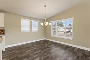 313 Winston Dr, Grants Pass, OR 97526 - Photo 7