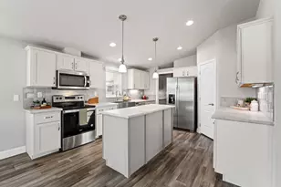 325 Winston Dr, Grants Pass, OR 97526 - Photo 7