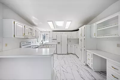 16115 Del Pino Drive, La Pine, OR 97739 - Photo 9