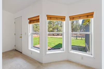 16115 Del Pino Drive, La Pine, OR 97739 - Photo 3