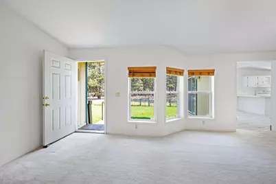 16115 Del Pino Drive, La Pine, OR 97739 - Photo 5