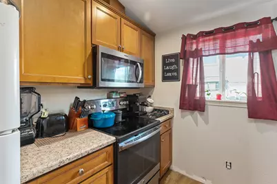 815 Niantic Street, Medford, OR 97501 - Photo 13