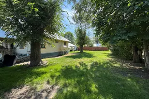 691 E Madison St, Burns, OR 97720 - Photo 5