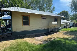 691 E Madison St, Burns, OR 97720 - Photo 17