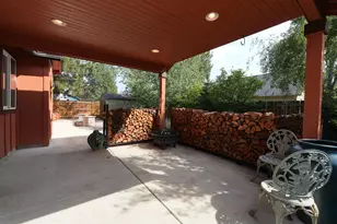 1639 W Williamson Ave, Sisters, OR 97759 - Photo 3