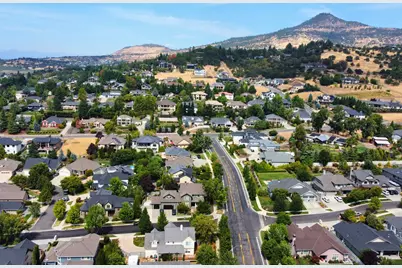 3861 Calle Vista Drive, Medford, OR 97504 - Photo 61