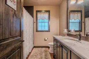 3861 Calle Vista Dr, Medford, OR 97504 - Photo 29