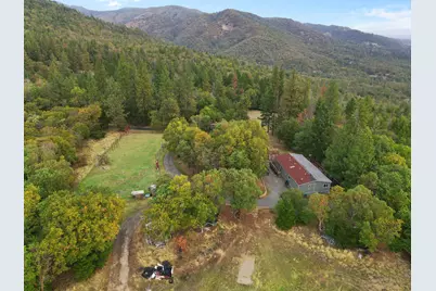 300 Arrowhead Pass, Jacksonville, OR 97530 - Photo 29