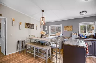 300 Arrowhead Pass, Jacksonville, OR 97530 - Photo 3