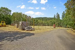 300 Arrowhead Pass, Jacksonville, OR 97530 - Photo 19