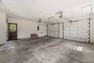 770 Serenity Ln, Grants Pass, OR 97526 - Photo 25