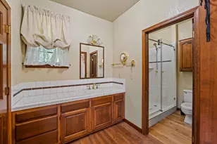 770 Serenity Ln, Grants Pass, OR 97526 - Photo 23