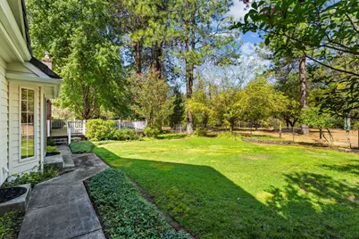 770 Serenity Lane, Grants Pass, OR 97526 - Photo 27