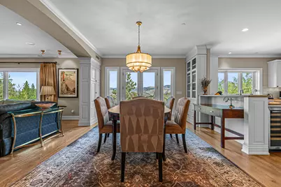 551 Strawberry Lane, Ashland, OR 97520 - Photo 5