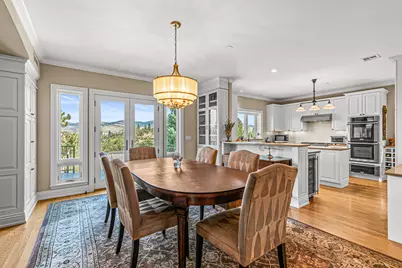 551 Strawberry Lane, Ashland, OR 97520 - Photo 9