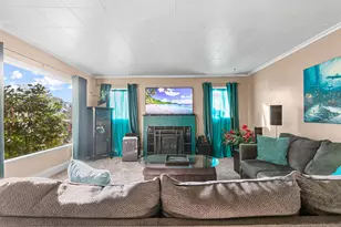 608 S Ivy St, Medford, OR 97501 - Photo 3