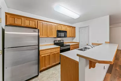 923 E Cascade Avenue, Sisters, OR 97759 - Photo 5