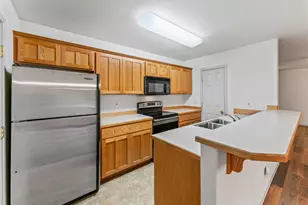 923 E Cascade Ave, Sisters, OR 97759 - Photo 5