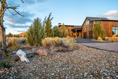 15660 SW Rangeland Drive, Powell Butte, OR 97753 - Photo 3