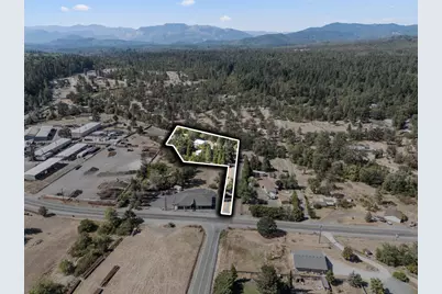 8538 Monument Drive, Grants Pass, OR 97526 - Photo 47