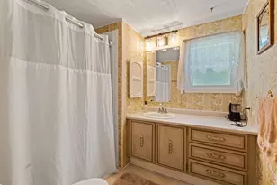 8538 Monument Dr, Grants Pass, OR 97526 - Photo 11