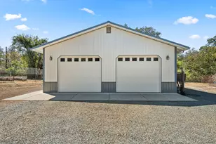 8538 Monument Dr, Grants Pass, OR 97526 - Photo 27