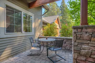 2521 NW Coe Ct, Bend, OR 97703 - Photo 9