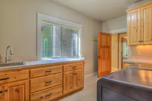 2521 NW Coe Ct, Bend, OR 97703 - Photo 63