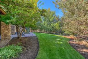 2521 NW Coe Ct, Bend, OR 97703 - Photo 23