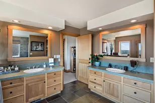 1829 SW Turnberry Pl, Bend, OR 97702 - Photo 37