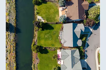 63326 NE Brightwater Drive, Bend, OR 97701 - Photo 39