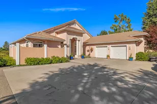 3120 Shield Crest Dr, Klamath Falls, OR 97603 - Photo 5