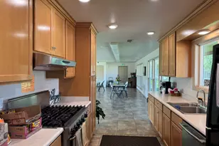 705 Tawn Cheree, Medford, OR 97501 - Photo 33