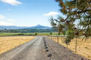 1773 Alta Vista Rd, Eagle Point, OR 97524 - Photo 11