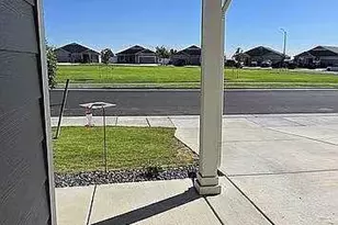 531 E Bella Vista Ave, Hermiston, OR 97838 - Photo 3