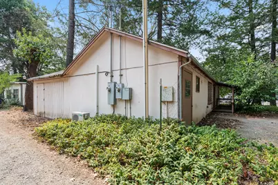 701 Caves Highway, Cave Junction, OR 97523 - Photo 27