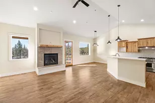 1784 Southeast Texas Circle, Prineville, OR 97754 - Photo 5