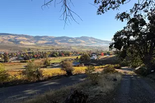 202 Pleasant View Rd, Talent, OR 97540 - Photo 41