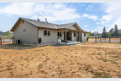 601 E Forks Circle, Cave Junction, OR 97523 - Photo 37