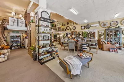 114 W Main Street, Medford, OR 97501 - Photo 11