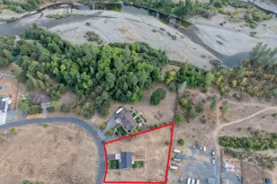 585 E Forks Cir, Cave Junction, OR 97523 - Photo 31